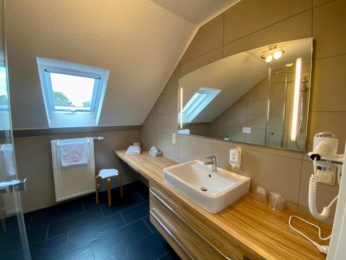 Gasthof Drei Schwanen Langenwetzendorf ภายนอก รูปภาพ